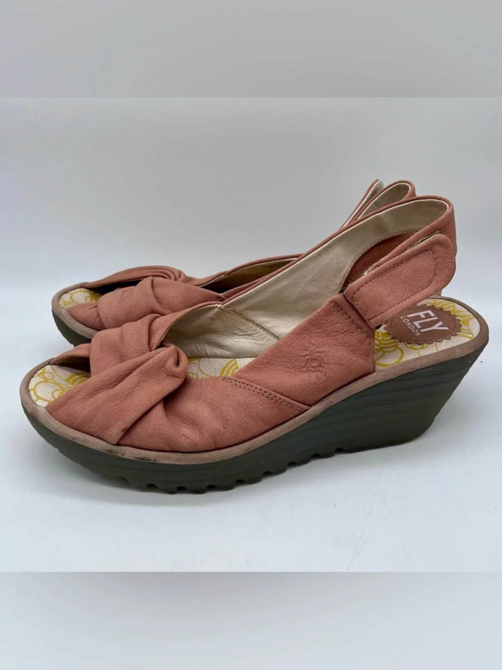 FLY LONDON Yata Pink Nubuck Suede Wedge Sling Back Peep Toe Sandals size 40